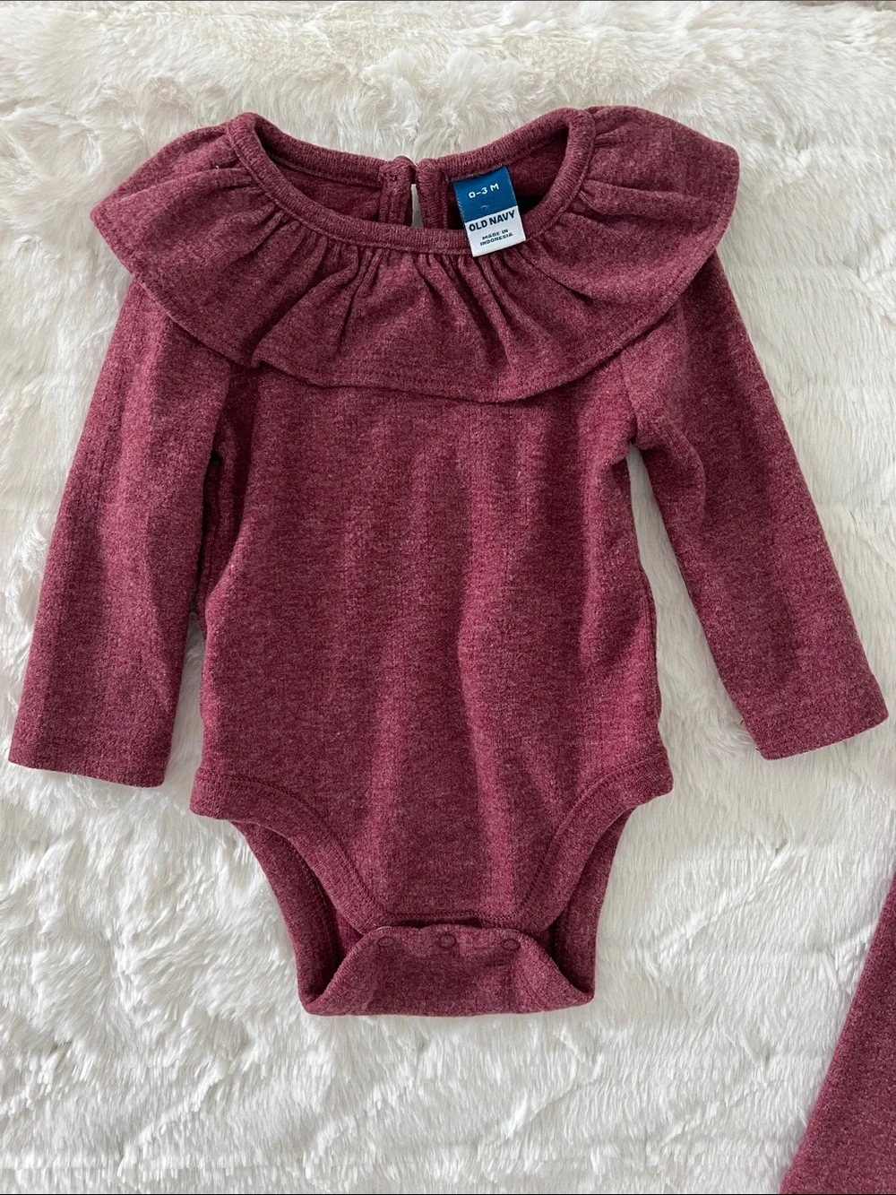 Old Navy | Red Wine Ruffle-Trim Baby One-Piece & Matching Pants #746725-00 0-3 M